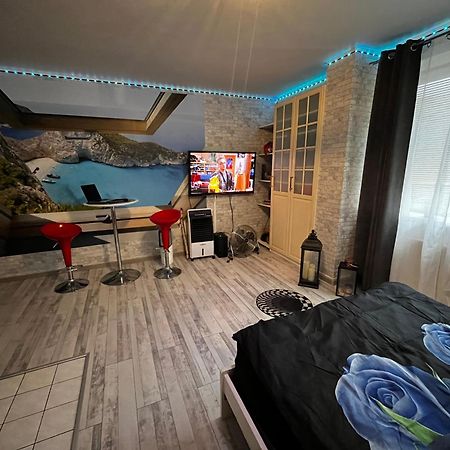 Monfas Apartment Provence In ปราก ภายนอก รูปภาพ