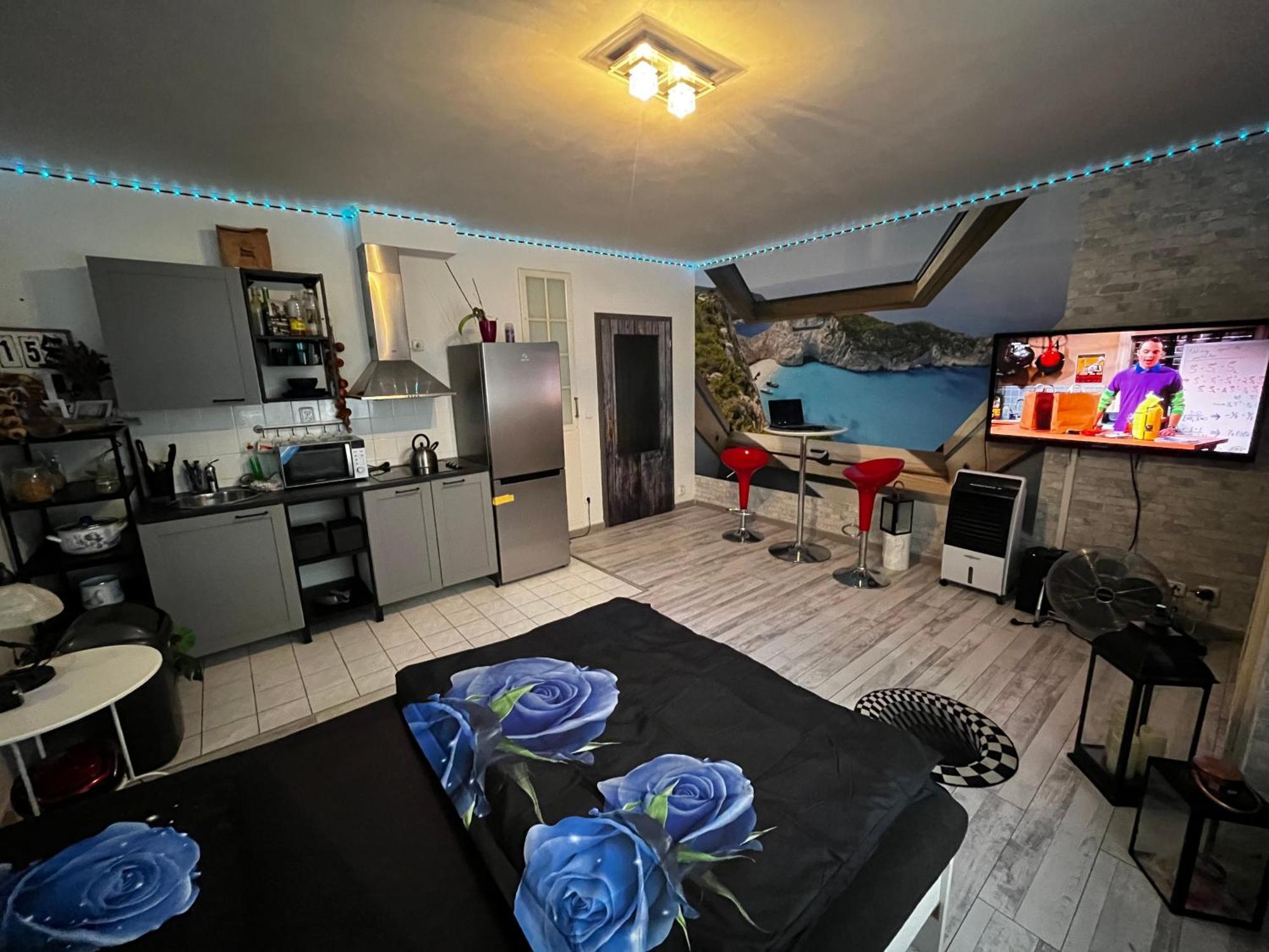 Monfas Apartment Provence In ปราก ภายนอก รูปภาพ