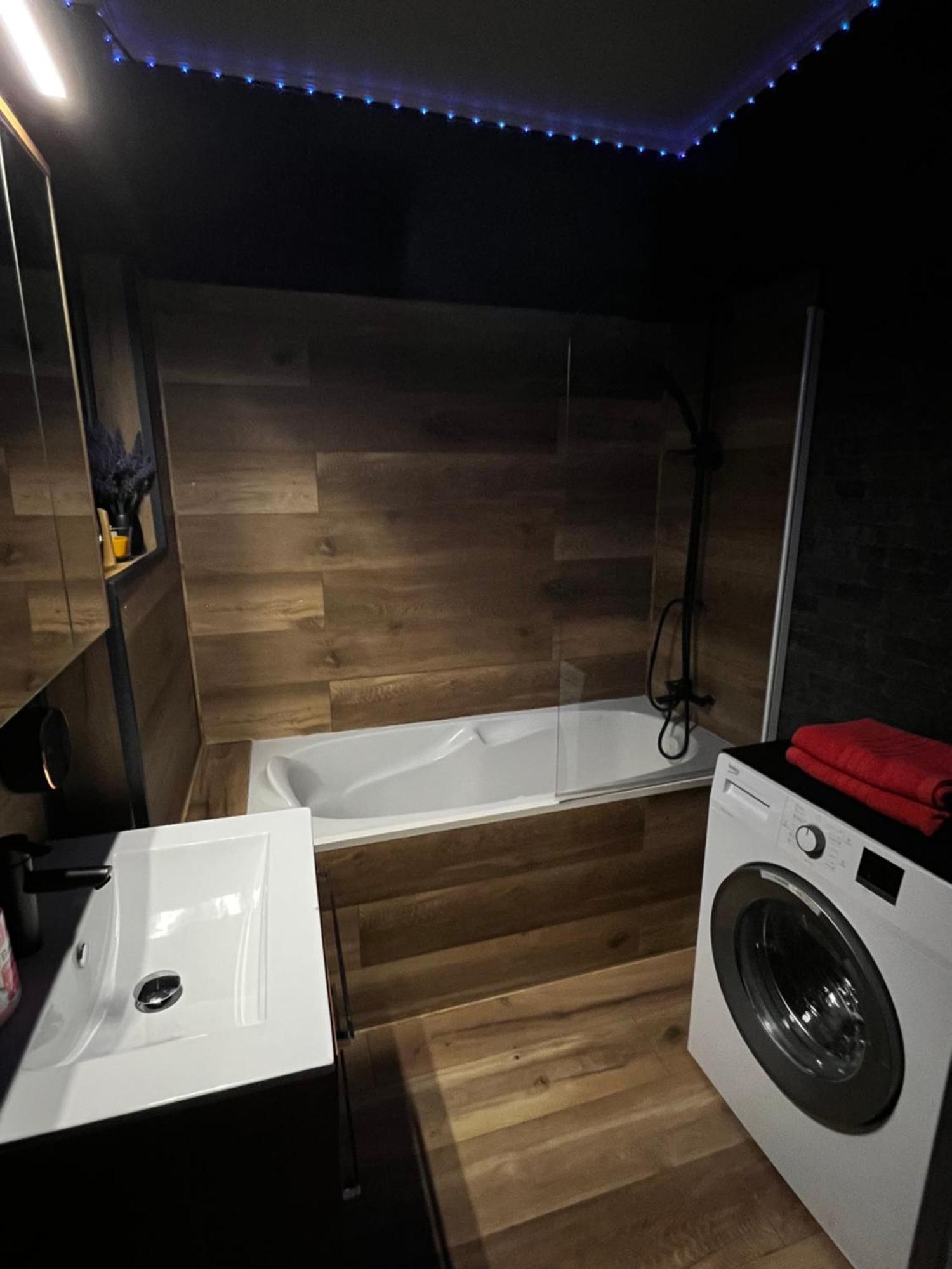 Monfas Apartment Provence In ปราก ภายนอก รูปภาพ