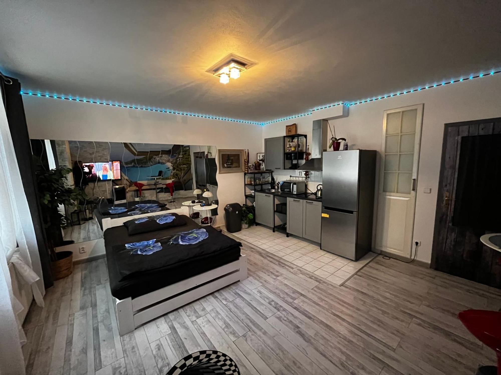 Monfas Apartment Provence In ปราก ภายนอก รูปภาพ